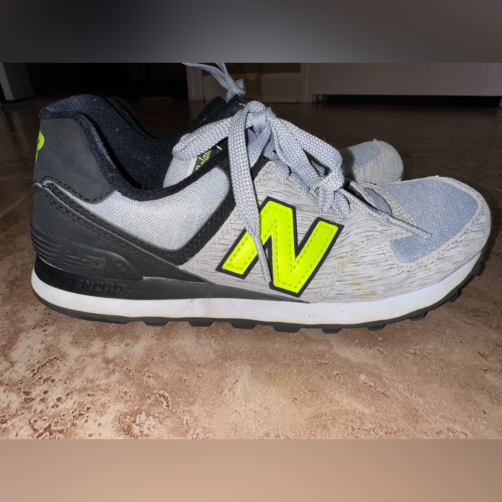 New Balance Sneakers in Gray and Neon Yellow